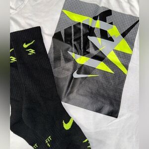 Nike T-shirt & Socks